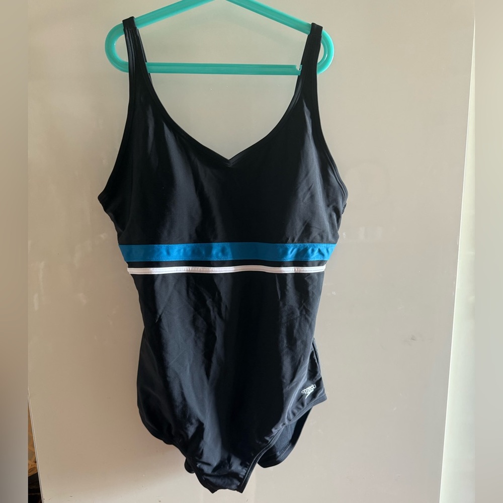 Speedo one piece swimsuit xl
